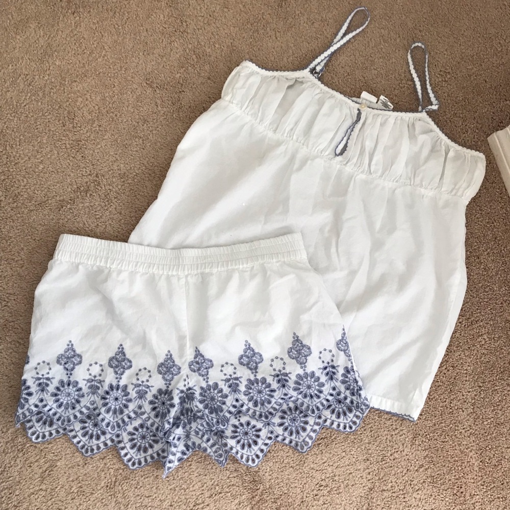Pajama Set - Picture 2 of 3